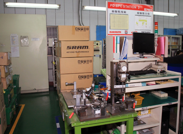 SRAM Taiwan Factory Tours Suspension Shifters Derialleurs Carbon production081