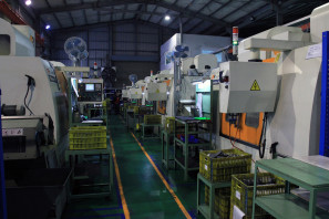 SRAM Taiwan Factory Tours Suspension Shifters Derialleurs Carbon production280