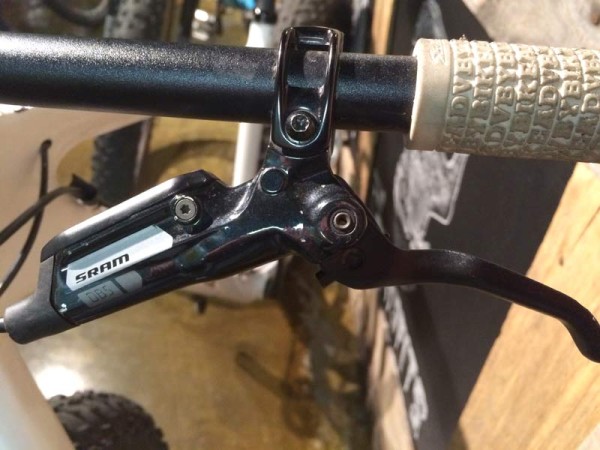 SRAM DB5 hydraulic mountain bike disc brakes for budget pricing
