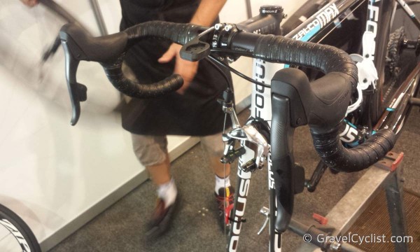 SRAM Red wireless electronic shifting road bike drivetrain spy shots from 2015 Tour Down Under