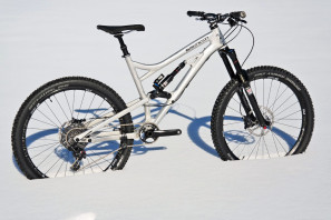 Bionicon_Edison_EVO_enduro_27-5inch_650b_mountain_bike_raw_NBS_on-snow