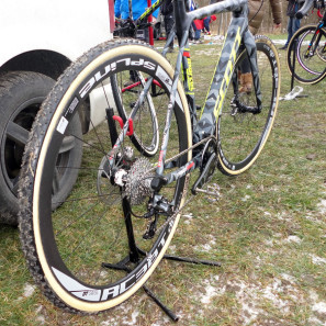 CX-Worlds_Marcel_Wildhaber_Scott-Addict-CX-SL_prototype_carbon_disc-brake_cyclocross_bike_driveside