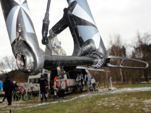 CX-Worlds_Marcel_Wildhaber_Scott-Addict-CX-SL_prototype_carbon_disc-brake_cyclocross_bike_thru-axle_hooded-fork-dropouts