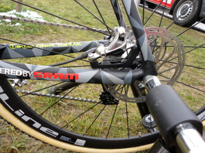 CX-Worlds_Marcel_Wildhaber_Scott-Addict-CX-SL_prototype_carbon_disc-brake_cyclocross_bike_thru-axle_rear-end_flat-mount-brakes