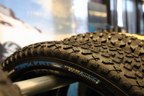 Vee Tire Co 27+ white fat bike tires (2)