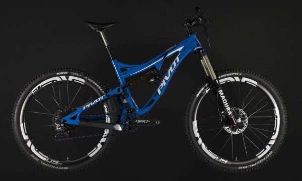 Fair Wheel Bikes Pivot Mach 6 XXTR lightweight enduro mountain bike custom build