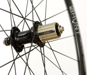 Hunt_Bike_Wheels-road-wheels_j-bend-spokes_4Season-rear-hub