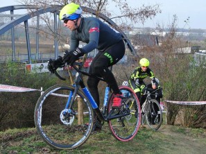 Storck_TIX_carbon_cyclocross_race_bike_Zlicin_Z-Eminger_cold1