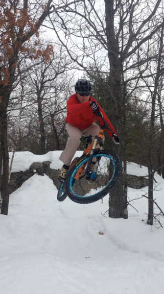 bikerumor pic of the day tom smith getting some air in Lynn Woods, MA