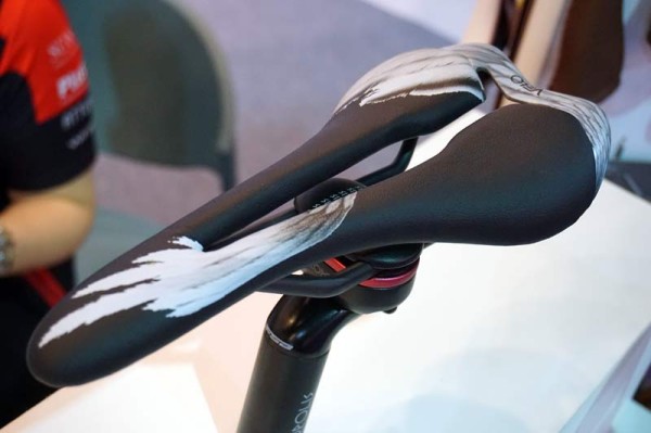 velo-saddles-angel-line-performance-comfort-bicycle-saddles01