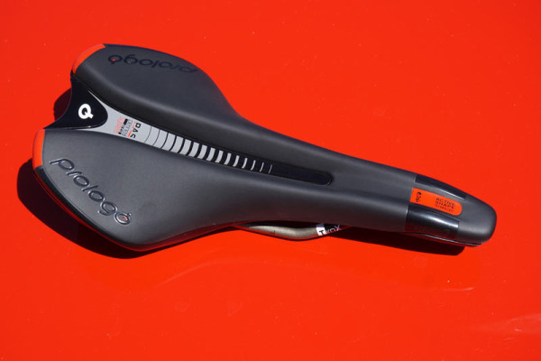 2016 Prologo Scratch 2 Space bicycle saddle with center relief channel