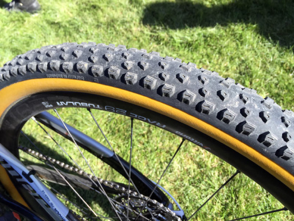 2016-vittoria-peyote-tubular-gumwall-mountain-bike-tire-prototype