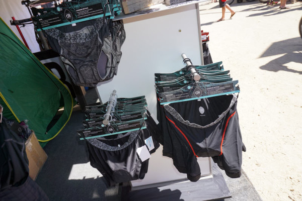 2015-club-ride-mtb-womens-padded-cycling-underwear-base-shorts-01