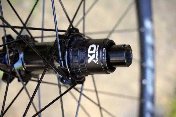 Easton Heist wide mountain bike wheels hub details