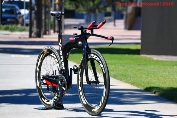 Ventum One ultra aerodynamic triathlon bike with no downtube
