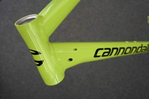 2016-Cannondale-CAAD12-alloy-road-bike-03