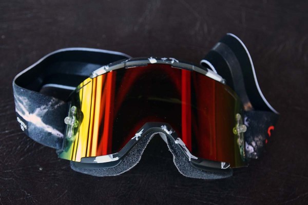 The New Smith Squad Goggle Attacks Fogging with Massive Ventilation ...