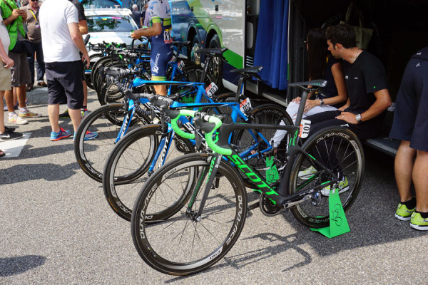 2015-tdf-orica-greenedge-scott-foil-old-vs-new-road-bike01