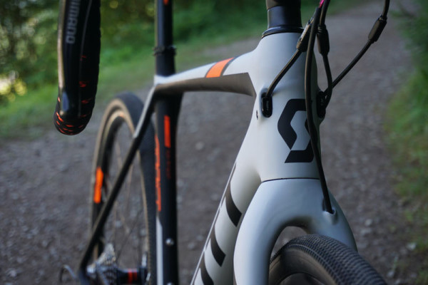2016 Scott Addict Gravel road bike details and actual weights