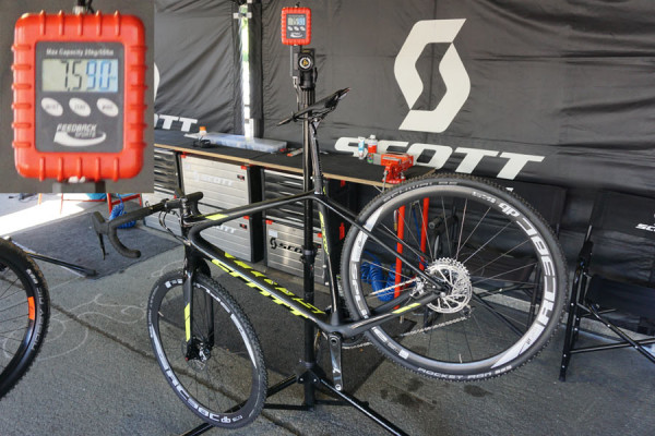 2016-Scott-bikes-Addict-CX-actual-weight-01