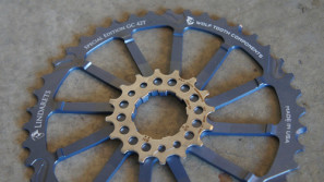 Lindarets Giant Cog with small cog