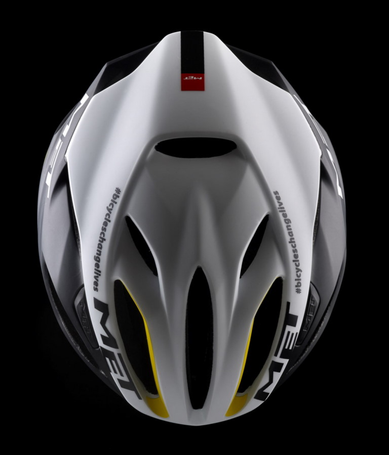 MET Debuts Manta, Rivale super lightweight & wind tunnel-proven