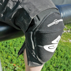 Sweet-Protection_Bearsuit-Pro_kneepads_zipper-issue