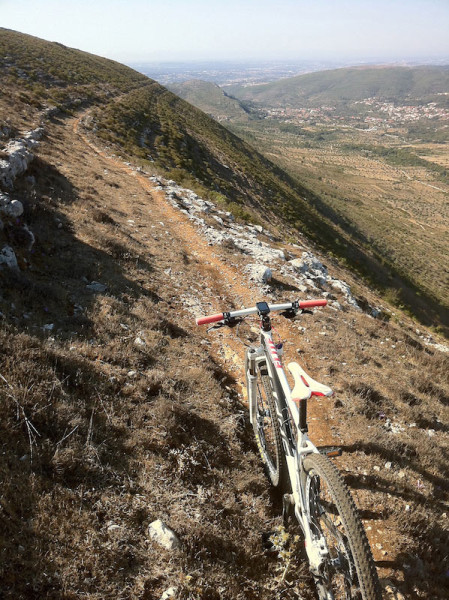 bikerumor pic of the day Serra d’Aire e Candeeiros, Portugal