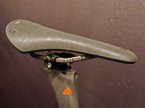Brooks_new-Cambium-C13-saddle_carbon-rails_aero-bike