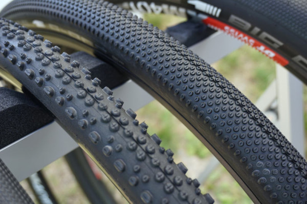 schwalbe-one-road-cyclocross-gravel-tubeless-tires03