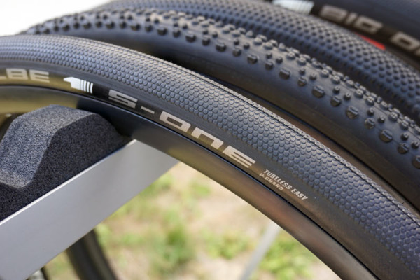 schwalbe-one-road-cyclocross-gravel-tubeless-tires05
