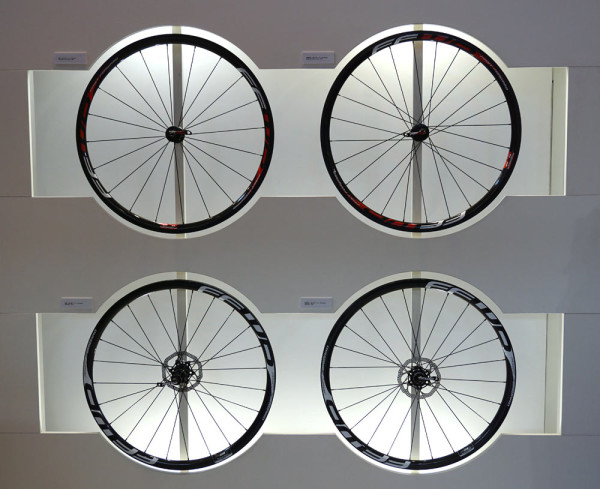 FFWD F3 30mm carbon clincher and tubular road bike wheels for disc and rim brakes
