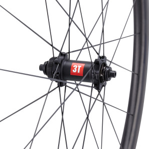 3T_Discus-Team_road-disc-brake-clincher-wheels_centerlock-front-hub