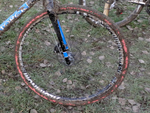 American-Classic_Aluminum-Disc-Brake_tubular_road-cyclocross-wheelset_Challenge-Baby-Limus_muddy-Svitavy-cx-detail
