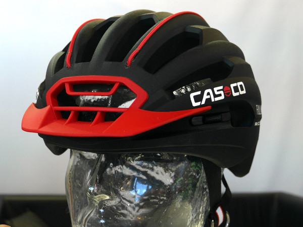 Casco_Full-Air-RCC_prototype-ventilated-helmet_3-4-view