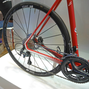 Centurion_Gigadrive-Disc-4000_carbon-road-bike_rear-end