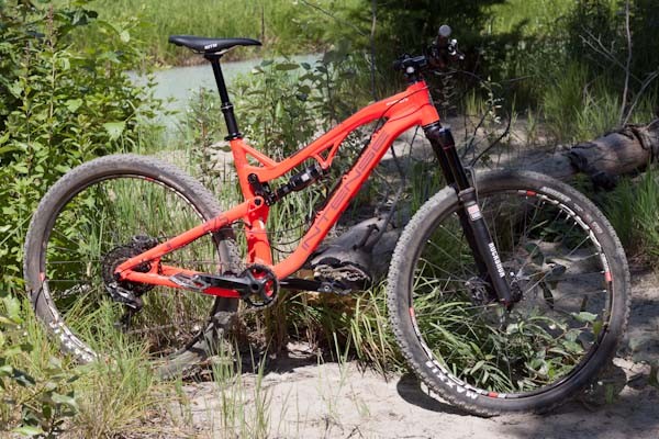 2015 Intense Spider 27.5, right side