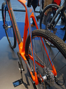 KTM_Canic-CX-11_carbon-cyclocross-bike_rear-end