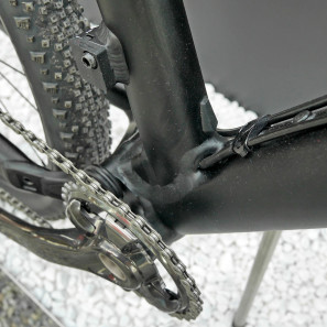 Liteville_101-mk1_aluminum-XC-cross-country-mountain-bike_bottom-bracket-details