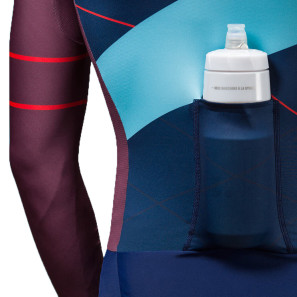 Rapha_Cyclocross_Cross-Collection-2015_Long-Sleeve-Aerosuit_skinsuit_pocket-detail