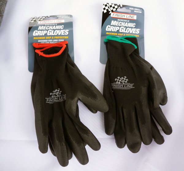 finish line absorbent mats mini bottle lube work gloves (6)