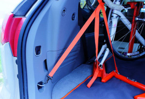 Steepgrade in-car racks, straps