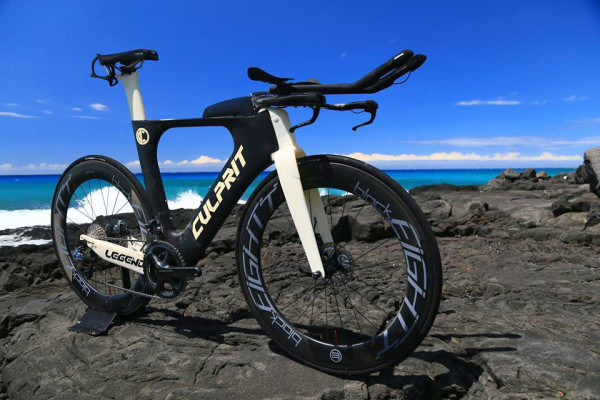 2016 Culprit Legend triathlon bike with magnetic cover plates for rim and disc brakes