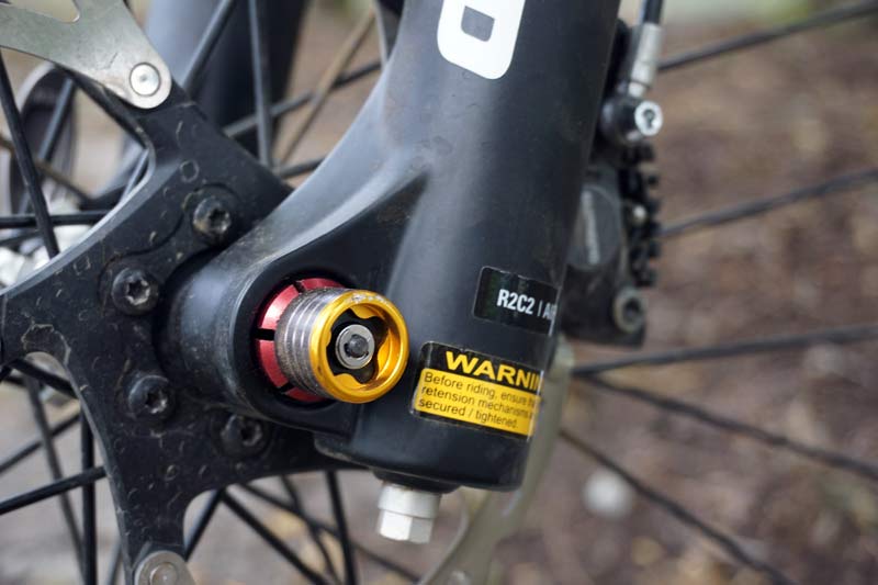 2016 SR Suntour Durolux R2C2 enduro mountain bike suspension fork tech details