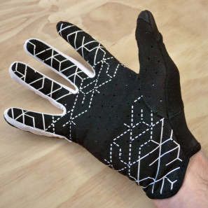 Ion-Products_new_Gat-reinforced-lightweight-mesh-gloves_thin-palm