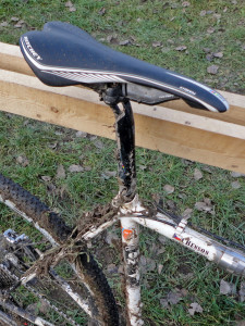 Ritchey_WCS-Vector-Evo-Streem_road-cyclocross-saddle_Trail-WCS-seatpost_post-race
