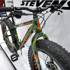 Stevens_Mobster-XL-camo_aluminum-rigid-fat-bike_front-3-4