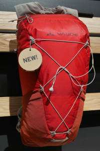 Vaude_Uphill-9LW_lightweight-hydration-backpack