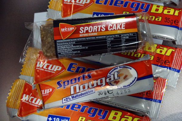 Wcup-Sports-Nougat-and-Sports-Cake-energy-food01