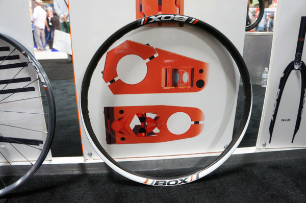 box components wheels carbon rims hubs (2)